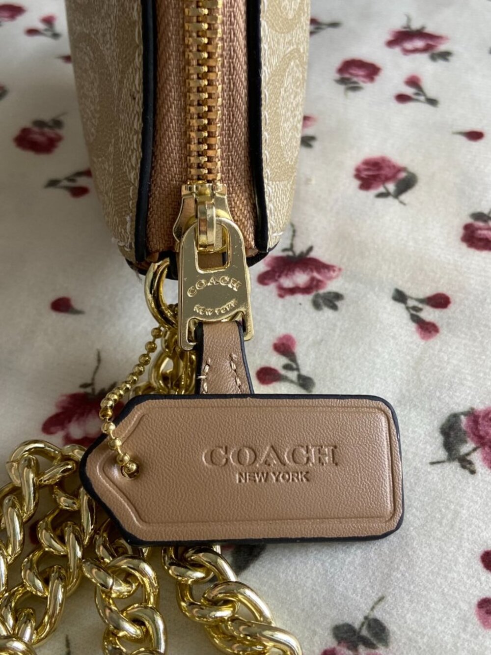 Coach Nolita 19 In Signature Canvas - Picture 5 of 8